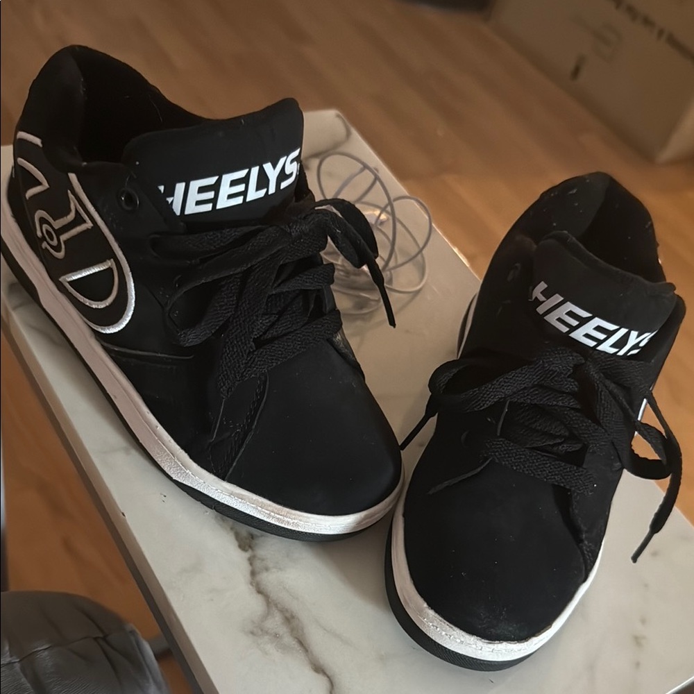 Heelys Black Kids Shoes with Wheels